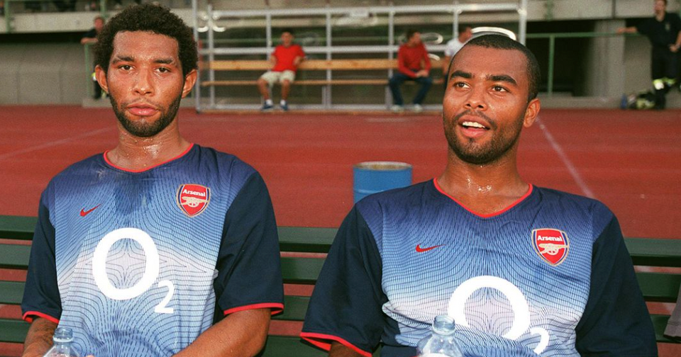 2002/2004 Arsenal away kit